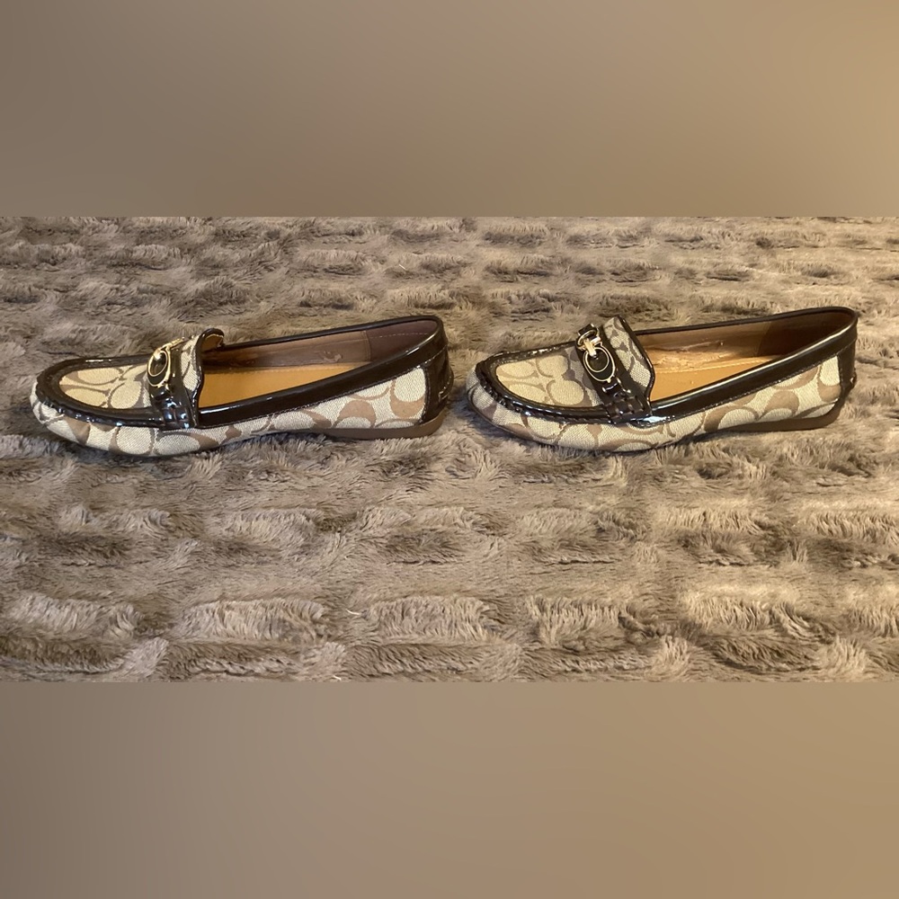 🦌 New Coach Signature Loafer Shoes with C Emblems Size 6.5 - Picture 4 of 9